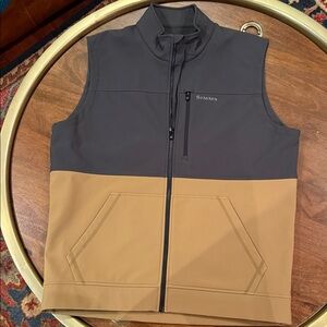 Simms Men's Vest - Charcoal and Camel